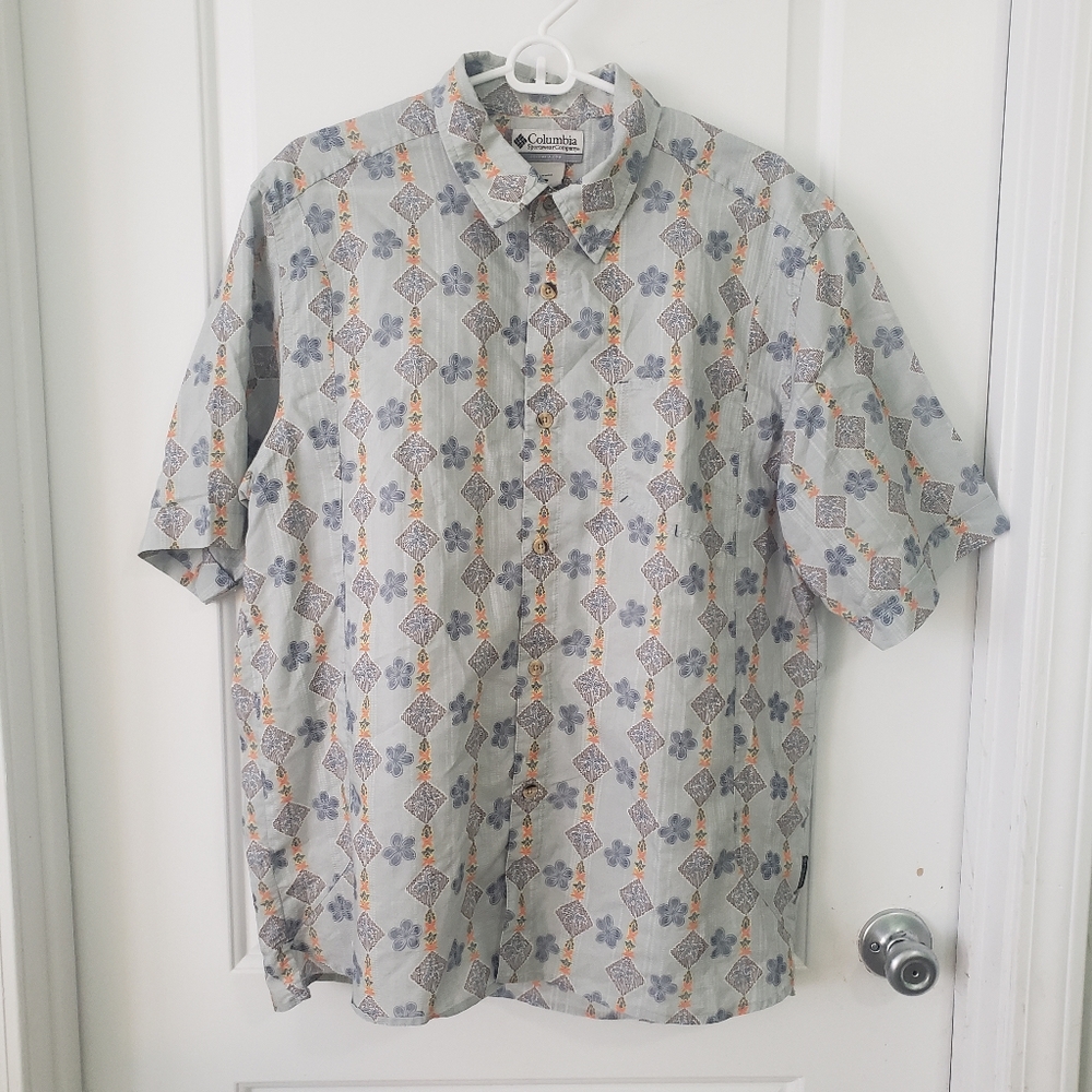 Columbia blue Hawaiian shirt sz L